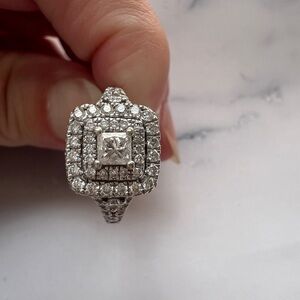 Vera Wang Love Collection 1-1/3 CT. T.W. Diamond and Sapphire Frame in 14K Gold